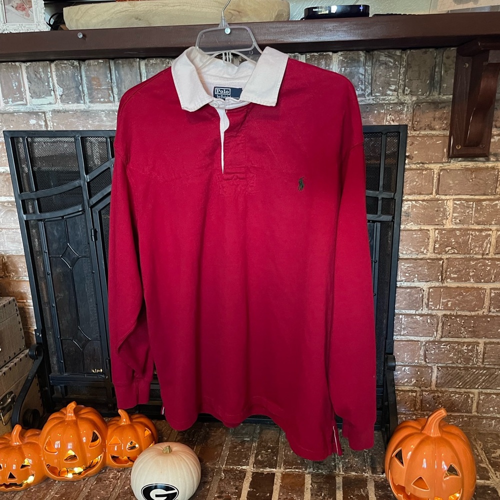 Great condition Polo by Ralph Lauren No stains or rips. Only been dry cleaned